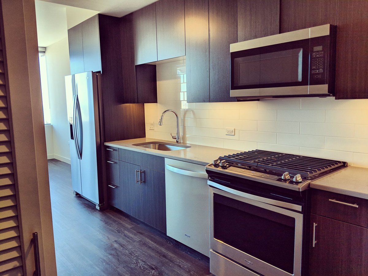 811Uptown's tweet photo. Kitchen Goals! Call at 773-831-6098 for more details.
#kitchengoals #liveituptown #eightelevenuptown #811uptown #chicagospring #chicago #uptownchicago #chicagoland #chi #chicity #downtownchicago #chicagoapts #chicagolife #chicagodevelopments #leaseup #chicagorealestate https://t.co/Mensm4KQvy