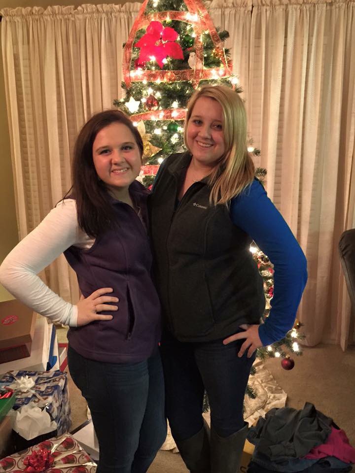 LFerneding's tweet image. Happy birthday Alexis!!! I love you so much!! Hope 23 treats you well!!! 💕💜 @AlexiFerneding