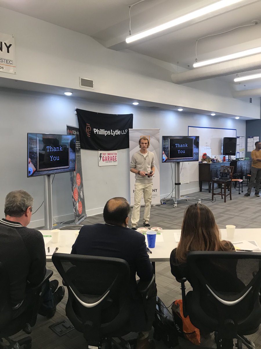 swcrny's tweet photo. Big congrats to Serenétea for coming in Friday with an idea and pitching a business Sunday✅
#startupweekendtroy https://t.co/kCP4gfQtfa