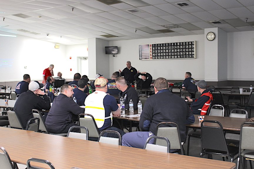 ShipFire's tweet photo. #SFDtraining today: Our officers are working w/ @MFRI_UMD's Incident Command Simulator. The simulations at local sites — kitchen fire, apartment bldg fire with multiple victims, barn fire, more — provide a training opportunity that's hard to match away from an active fire scene. https://t.co/MaaXVrwgcF