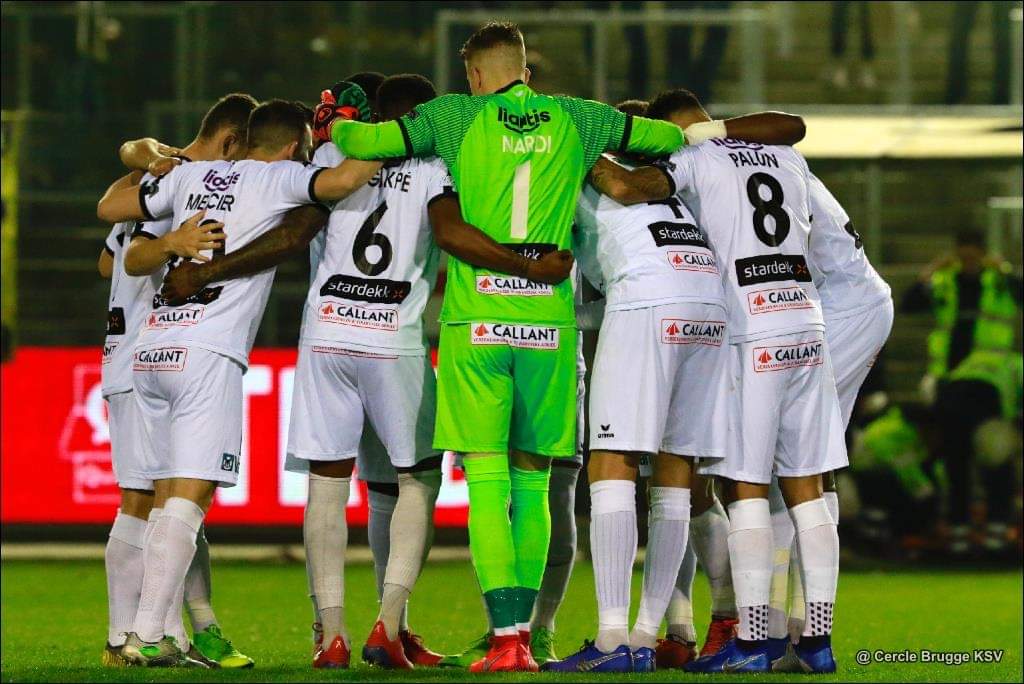MermozAsDjD's tweet photo. Sam 30/03: Belgique, @JPLeagueFR, Phase finale, groupe 2, j1
St. Gilloise 3-1 @cercleofficial
Match compliqué pour Lloyd #Palun, qui a dû jouer latéral gauche compte tenu des absents, et le Cercle Bruges dans ce début de phase finale de championnat.
#Gabon #Football #usgcer https://t.co/gwlWpSGpaC