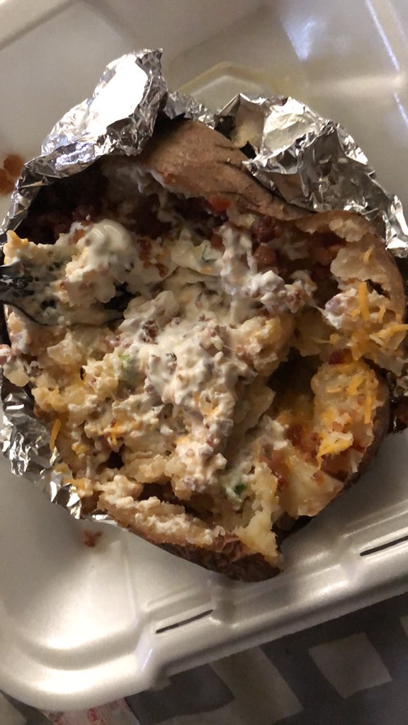 HBlazed's tweet photo. #Munchiessss
#BakeadPotato https://t.co/TzwaxKJhZ2