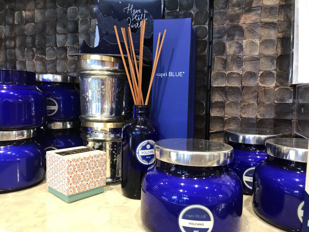 EcoDenizen's tweet photo. What is that smell? 
Meet Volcano, one of our #BESTSELLERS #volcanocandle #volcanodiffuser #nice #escent #ilovethatsmell #whatisthatsmell https://t.co/oGLNoZLC8r