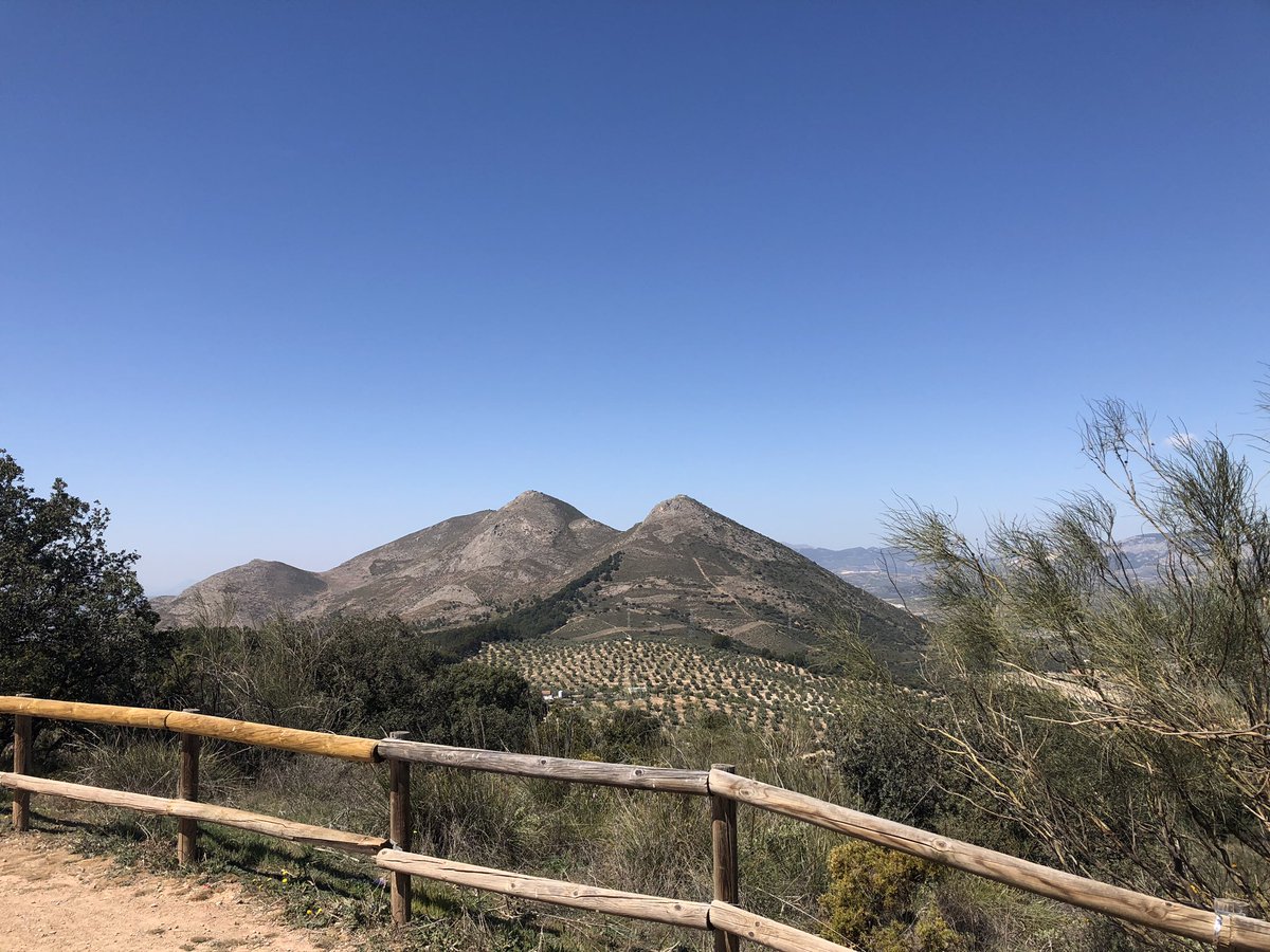 PichelFernando's tweet photo. Dia 18; ayer fue un día de montaña y de playa, los pies notaron los kilometros que andamos pero las vistas tuvieron su fruto.( no pude subir el reto por falta de internet)
@EULAINMACULADA #PA30dayschallange https://t.co/3SRtyifQgA