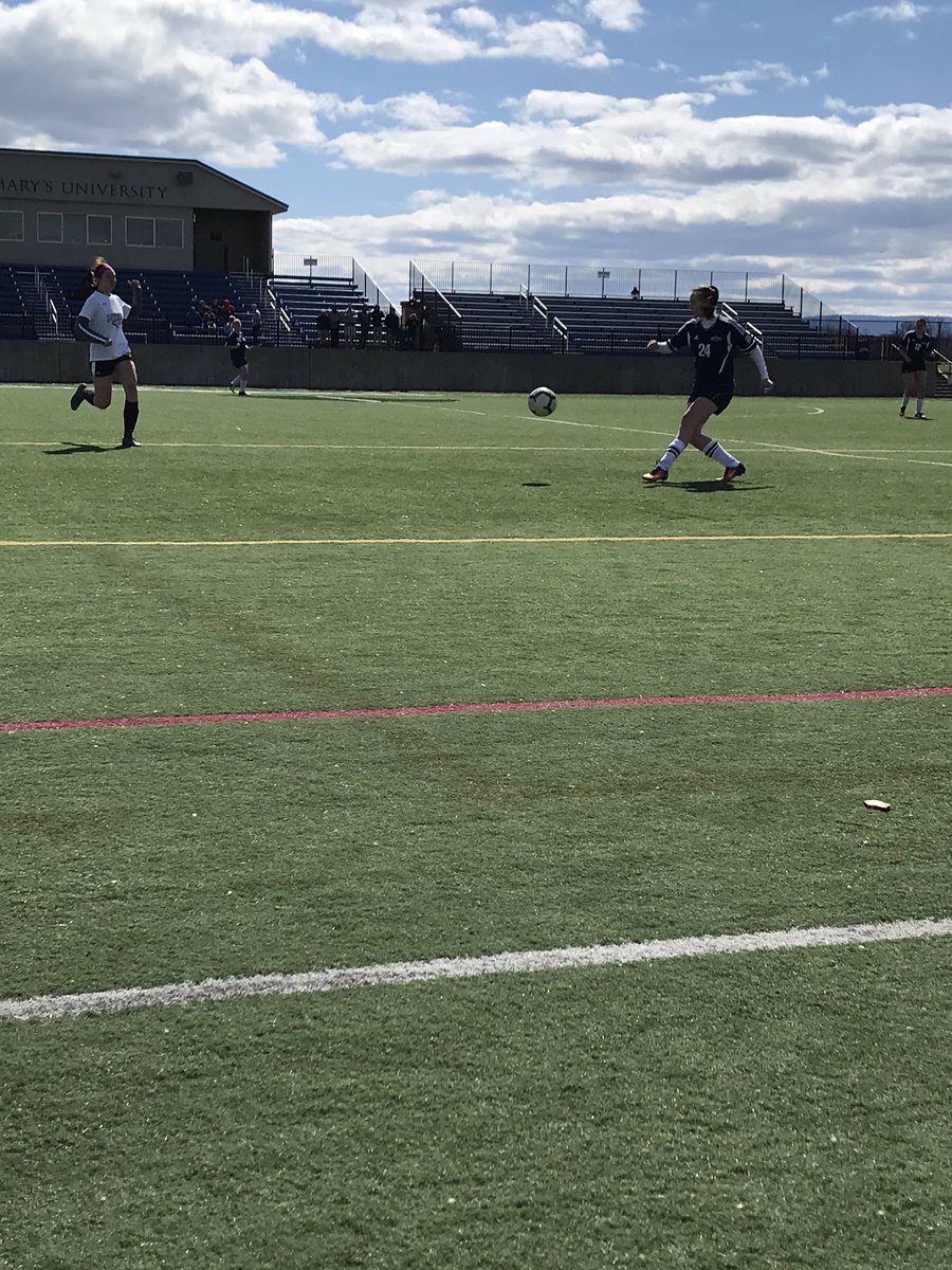 MSMUClubSports's tweet photo. Some great action shots of girls playing some great defense today! https://t.co/On7Con3goN