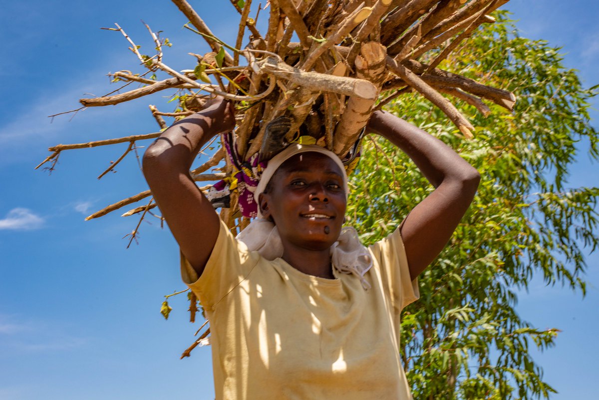 AIDS_Orphan's tweet image. Phyllis struggles to find stable work because of her HIV status: a high level of #stigma still exists in her village. It is crucial to raise awareness and debunk myths about #HIV and #AIDS. In Ahero, we are working hard to fight prejudice.