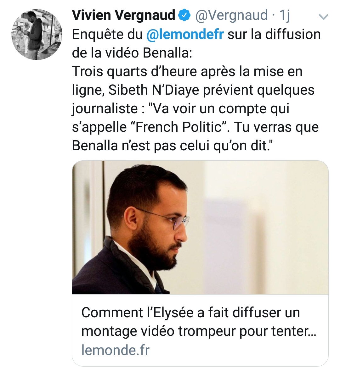 Alex_Rousset's tweet photo. -Vendredi : la presse révèle que l'Elysée (dont Sibeth Ndiaye) a diffusé une fake news pour protéger Benalla.

-Dimanche :  Sibeth Ndiaye est nommée porte-parole du gouvernement.

Comment avoir confiance dans la parole de l'exécutif après ça ? https://t.co/uvpQGXm9SE