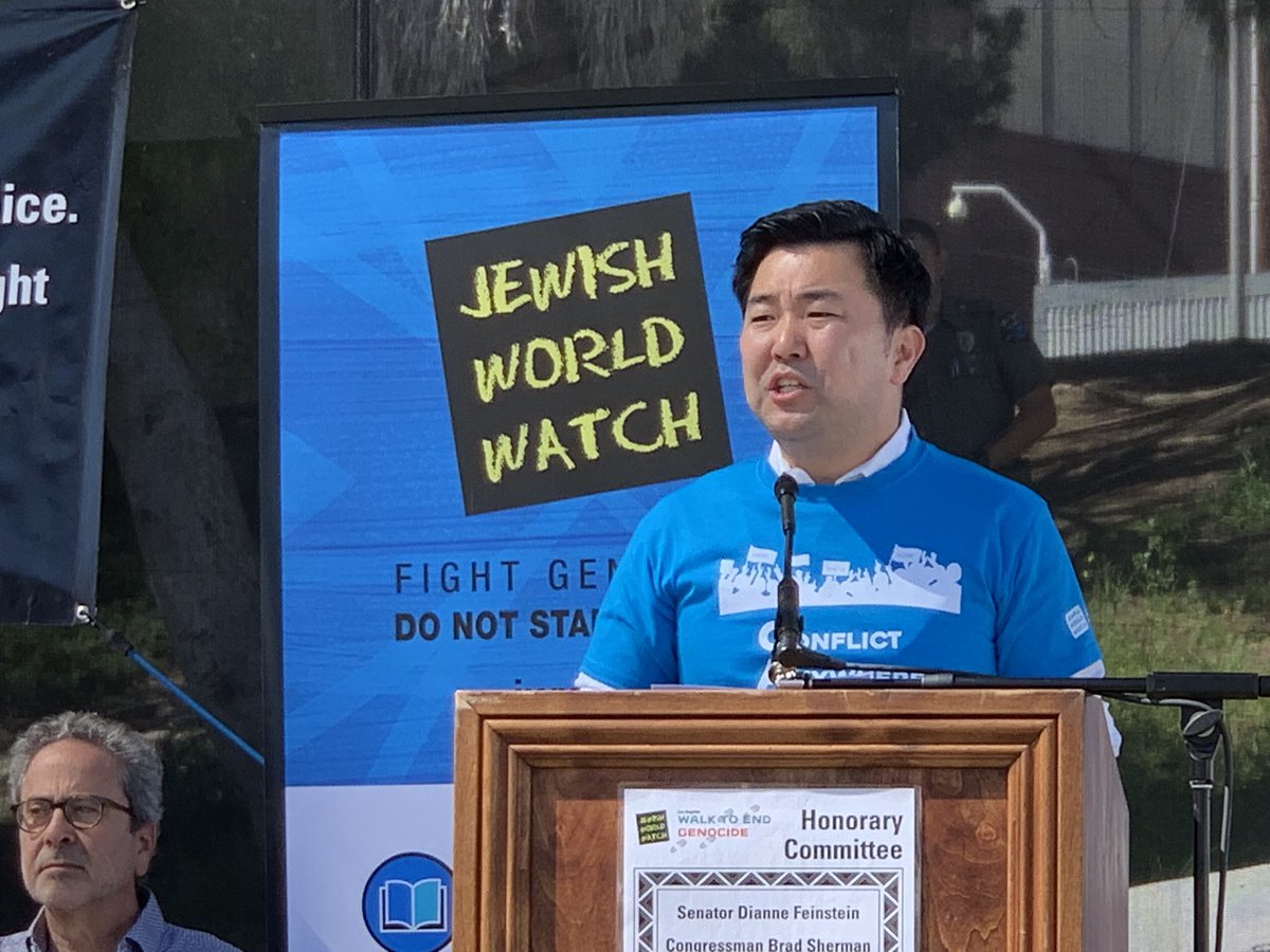 davideryu's tweet photo. Always a moving day with @jworldwatch at the annual #WalkToEndGenocide. Hate is not something to remember from our past, but a present reality we must confront with a unified, unequivocal voice. #NoHate https://t.co/AGOioKDtXm