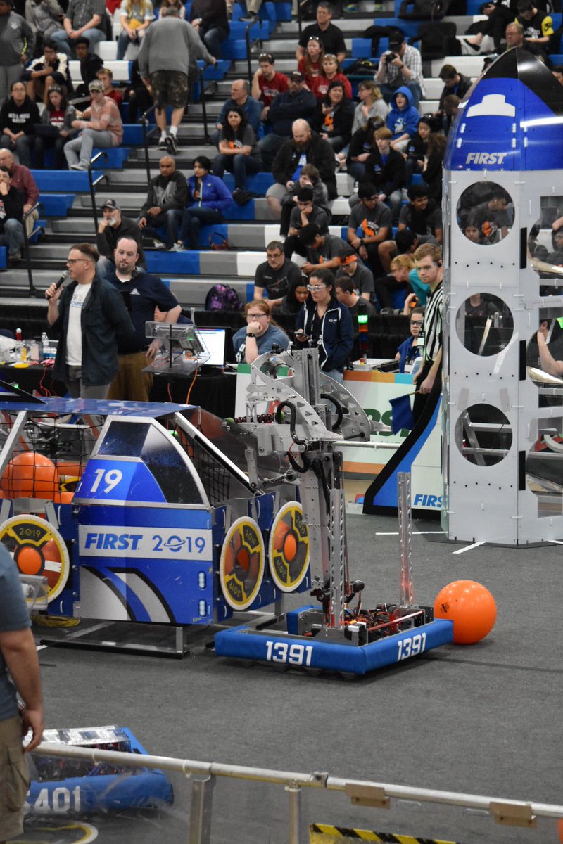 Tough loss against a fierce alliance in our first Semifinal match. Next semi at 3:34pm. #FRC1391 #MetalMooseRobotics #OMGRobots