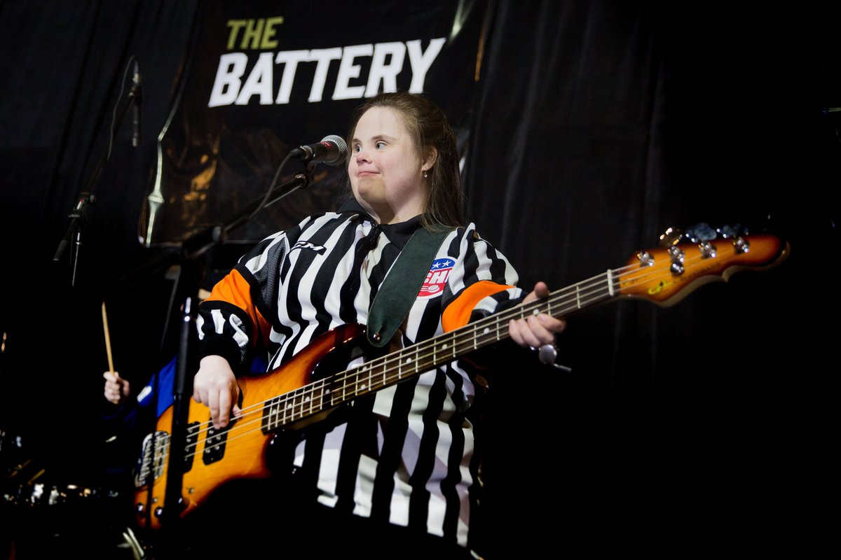 NLGrowlers's tweet photo. Last night, Growlers employee and Special Olympian, Allanah Murphy was a hit on the Battery Stage with "The Narrows", playing to over 5000 fans at @MileOne_Centre.

You're a rockstar.

#StandOnGuard https://t.co/FujZsJpoGT