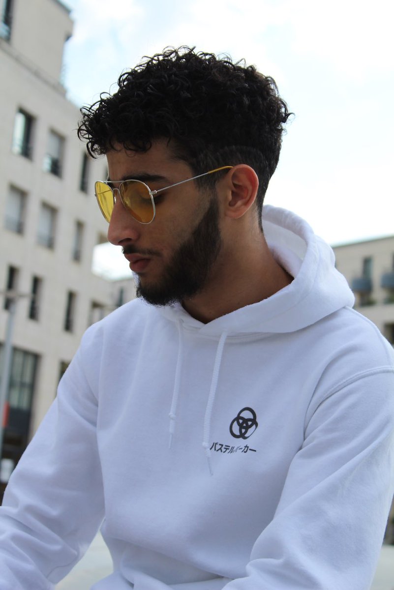 Pastel_Hoodies's tweet photo. #Concours #PastelHoodies

Tentez de remporter notre nouvel Hoodie ou Pull (au choix) Pastel Dragon. 🐉

Pour participer :
RT + Like ce tweet
Follow @pastel_hoodies sur Twitter et Instagram
Mentionne deux ami(e)s à toi sous ce tweet en utilisant le #PastelHoodies.

TAS 07/04 https://t.co/pWayxir5y4