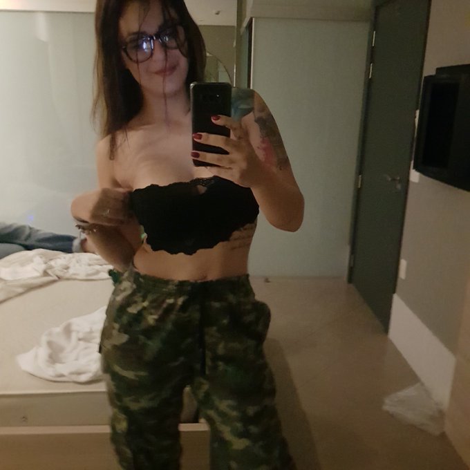 Eu t&ocirc; pronta pro combate e vc BB 😈😜 https://t.co/3DqQqdsDQh