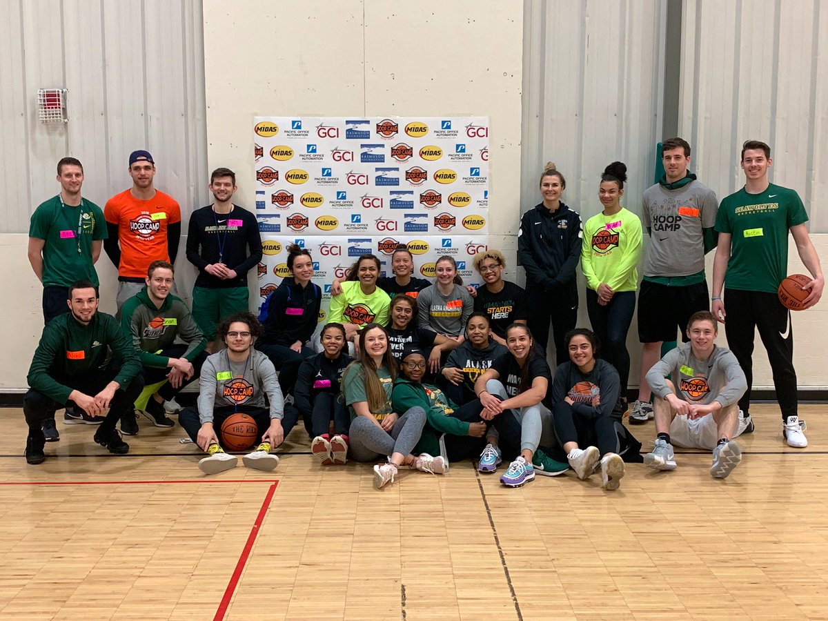 UAAWBB's tweet image. Had a good time this weekend with @UAAMBB volunteering at the Unified and Inclusive Hoop Camp #SeawolfNation #AllWelcomed #Mayhem