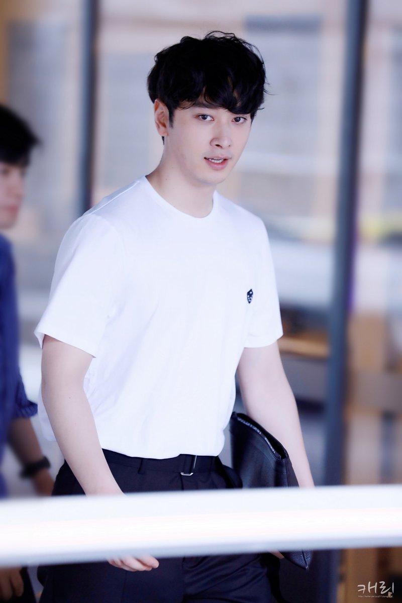 chansungarchive's tweet photo. https://t.co/uMhukEMaom