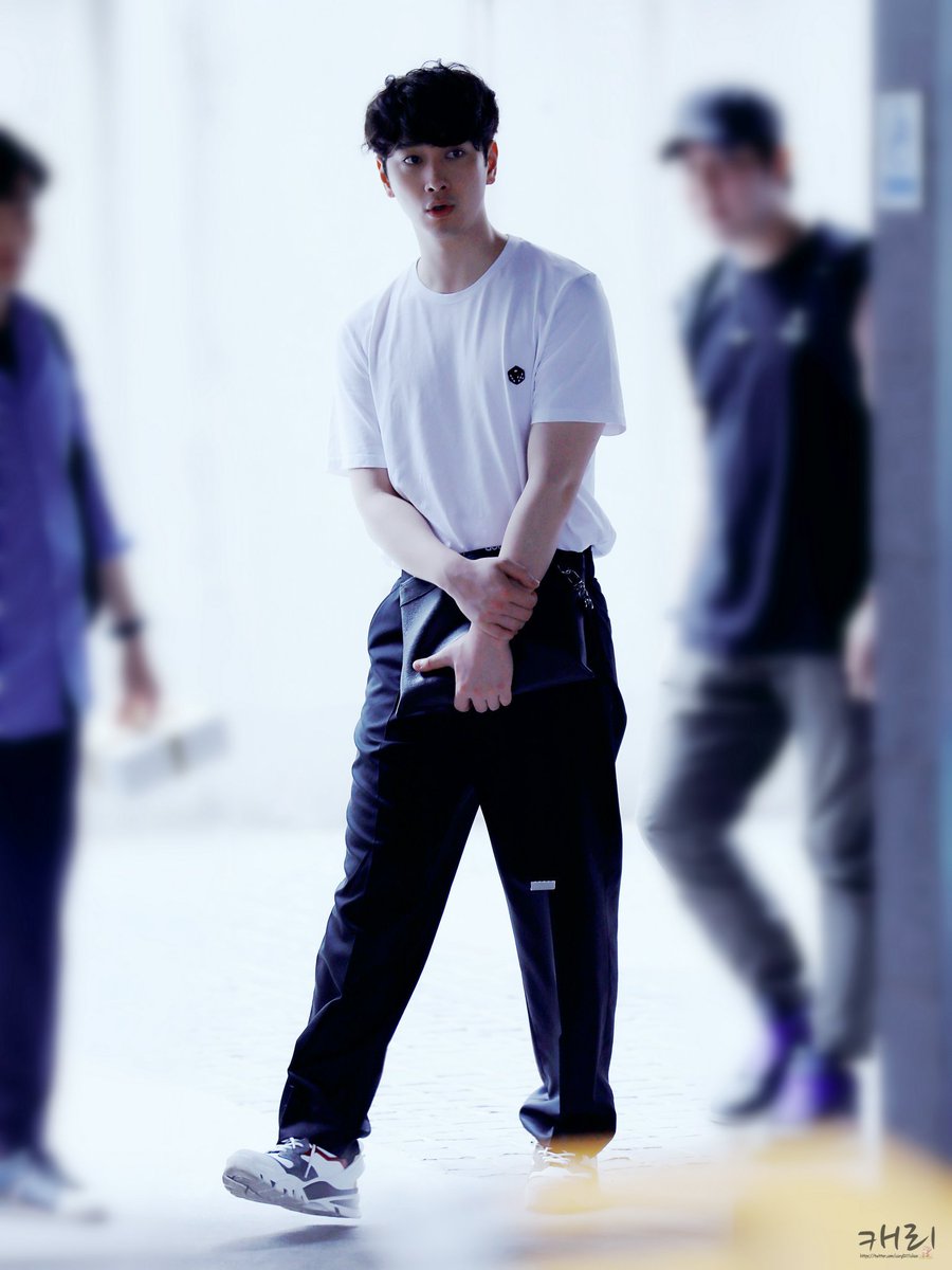 chansung pics (@chansungarchive) on Twitter photo 