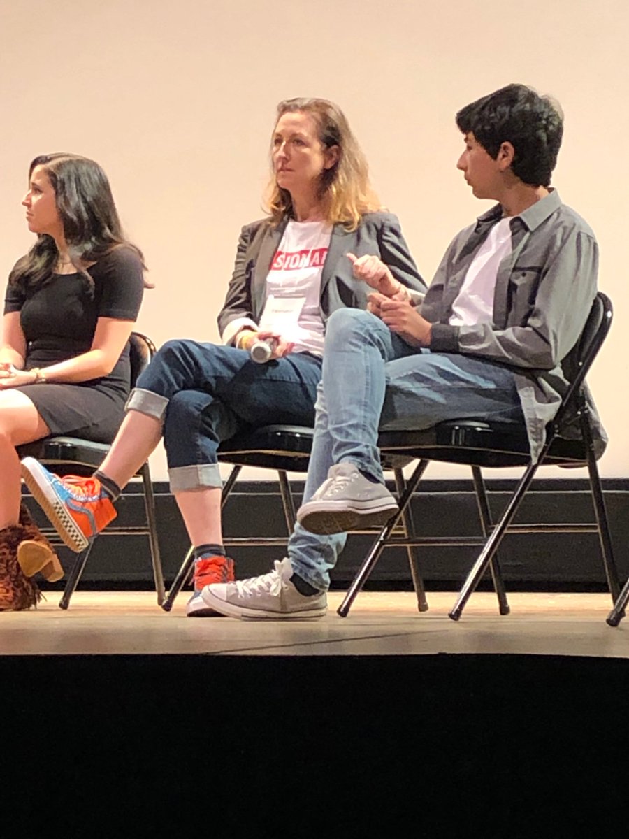 MartinSimone9's tweet photo. With director @MaryLynChambers  representing @Debristhefilm at 
@SeeItEndIt Film &amp; Art Festival. Thank you for having us and for bringing awareness about human trafficking! #EndHumanTrafficking #DebrisTheFilm https://t.co/wN1IZr4n5d