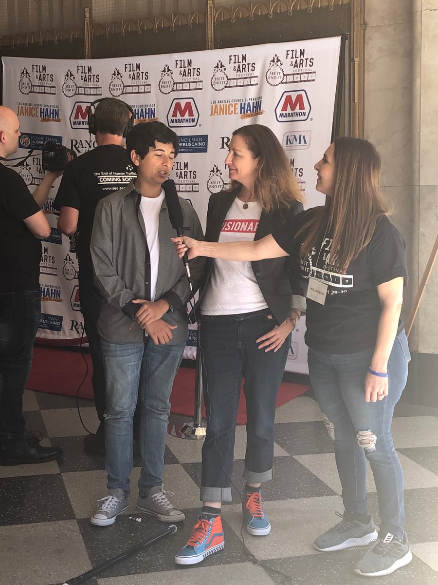 MartinSimone9's tweet photo. With director @MaryLynChambers  representing @Debristhefilm at 
@SeeItEndIt Film &amp; Art Festival. Thank you for having us and for bringing awareness about human trafficking! #EndHumanTrafficking #DebrisTheFilm https://t.co/wN1IZr4n5d