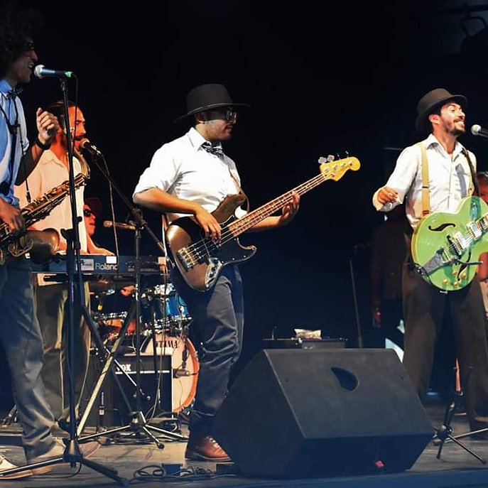 Y casi de forma continua, esta semana fue de festejo.
Celebremos a nuestro bajista Diego <a href="/JOFFREGON/">DIEGO ISRAEL JOFFRE</a> por su cumpleaños.
¿Qué #FrasesViernes quieren hoy?
#Swing!