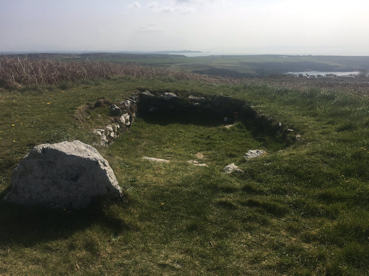 FlissMcDowall's tweet photo. Another day exploring the prehistory of Anglesey visiting some Iron Age homesteads and the Trefignath Neolithic burial chamber #prehistory #AncestorsinAnglesey #Trefignath #Neolithic #IronAge #burialchamber https://t.co/eISBHYG7vj