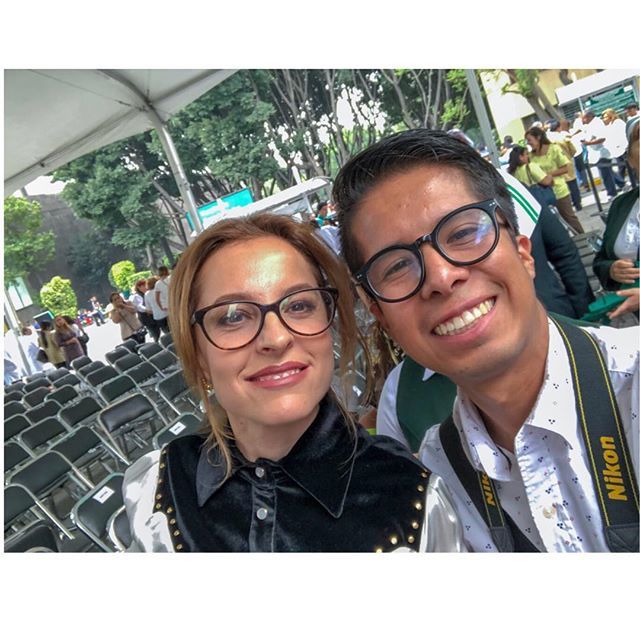 serchms's tweet photo. “Si el arte no sirve para transformar la realidad, para iluminar las conciencias entonces yo no entiendo para que...”
@mardetavira 😍🤩
.
.
.
.
.
#sundayfunday #roma #romamovie #marinadetavira #instaselfie #instamoment #instapicture #gayboy #cdmx #cent… https://t.co/gCNbwV9oJK https://t.co/tfdLfLYlzE