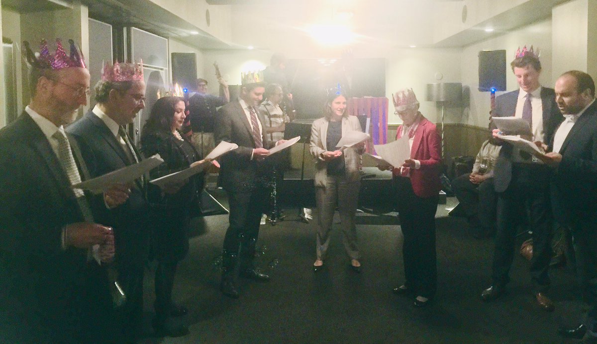 mbmoskowitz's tweet image. @CAJewishCaucus knows how 2 throw it down 4 #Purim w/ kleizmer, hamentashin, shpiel...Esther...#YouGoGirl #CaliforniaValues