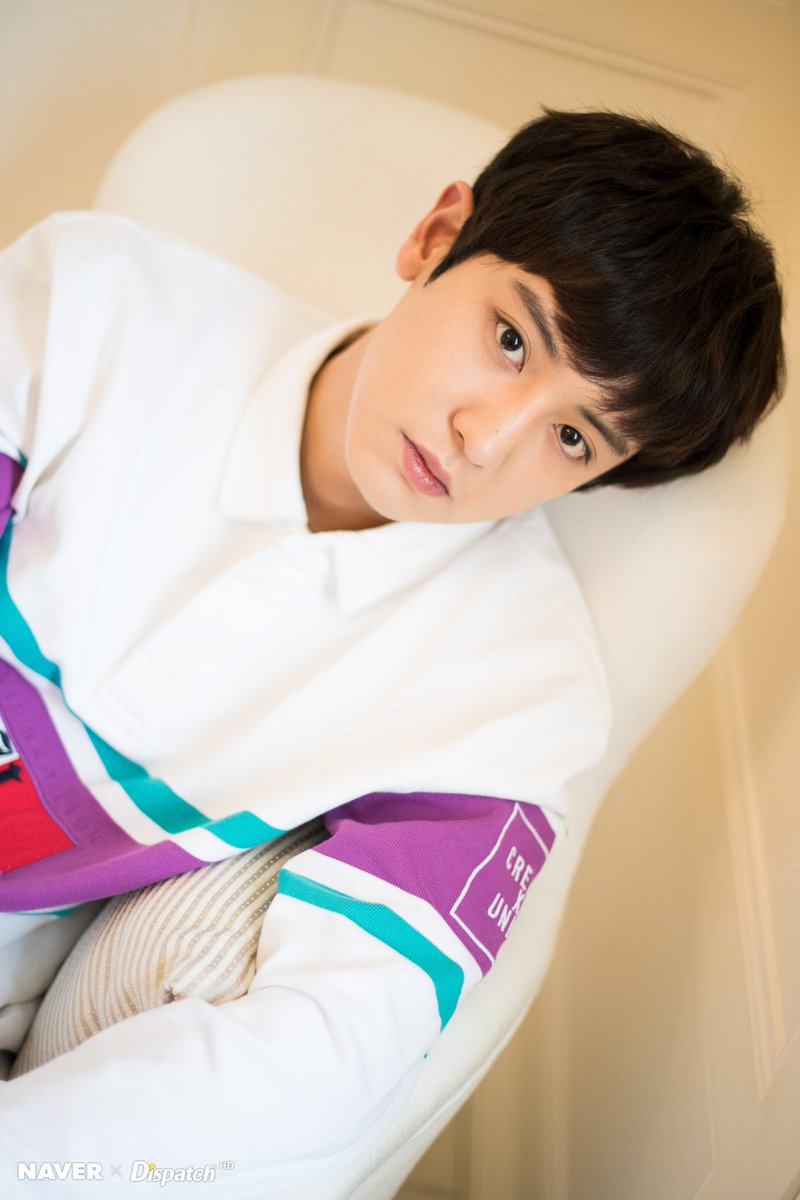 hot_pcy_pict's tweet photo. 𝐁𝐀𝐁𝐘 𝐁𝐎𝐘 @weareoneEXO https://t.co/kL5YvPkzHw