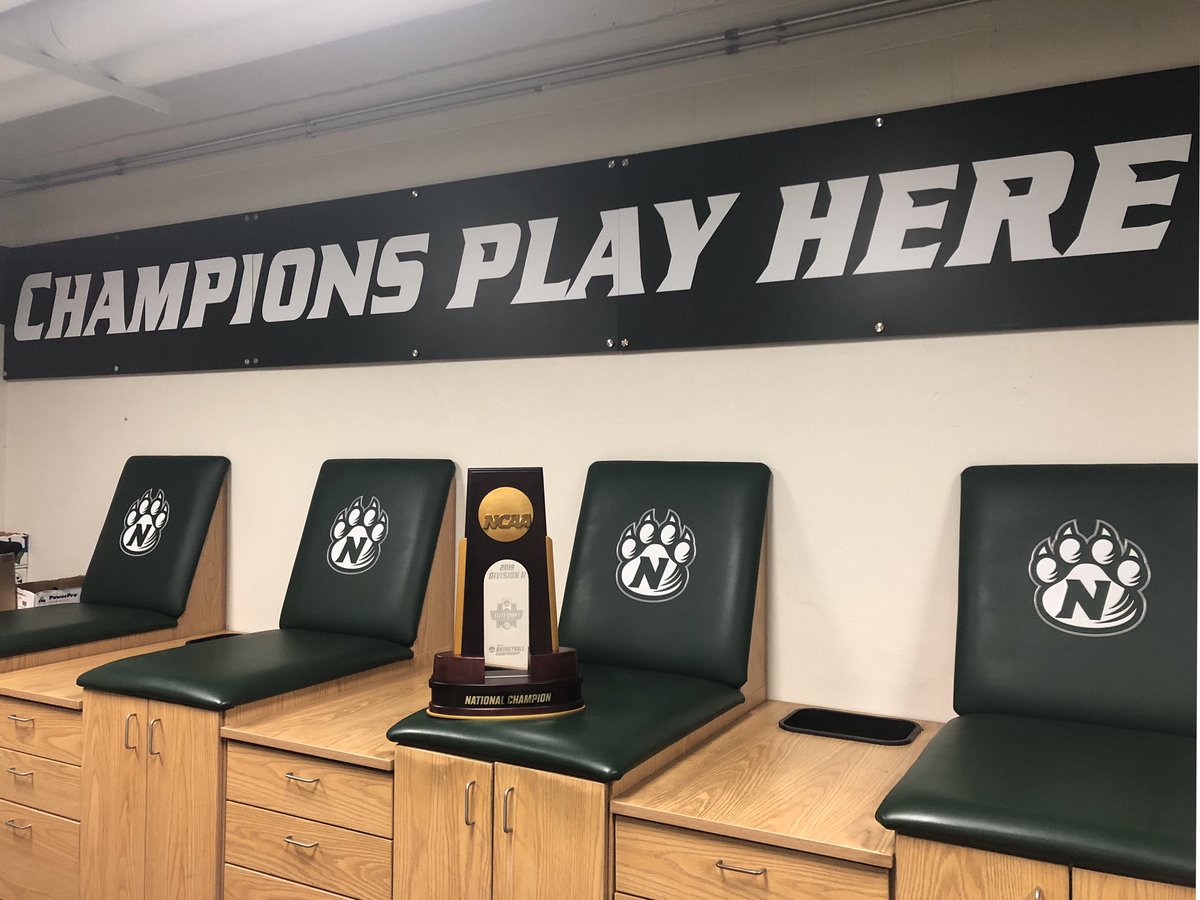 NWSportMed's tweet photo. A picture is worth a thousand words. 

@NWBearcatMBB 
@bearcatsports
@NWMOSTATE https://t.co/qKqyio2OMr