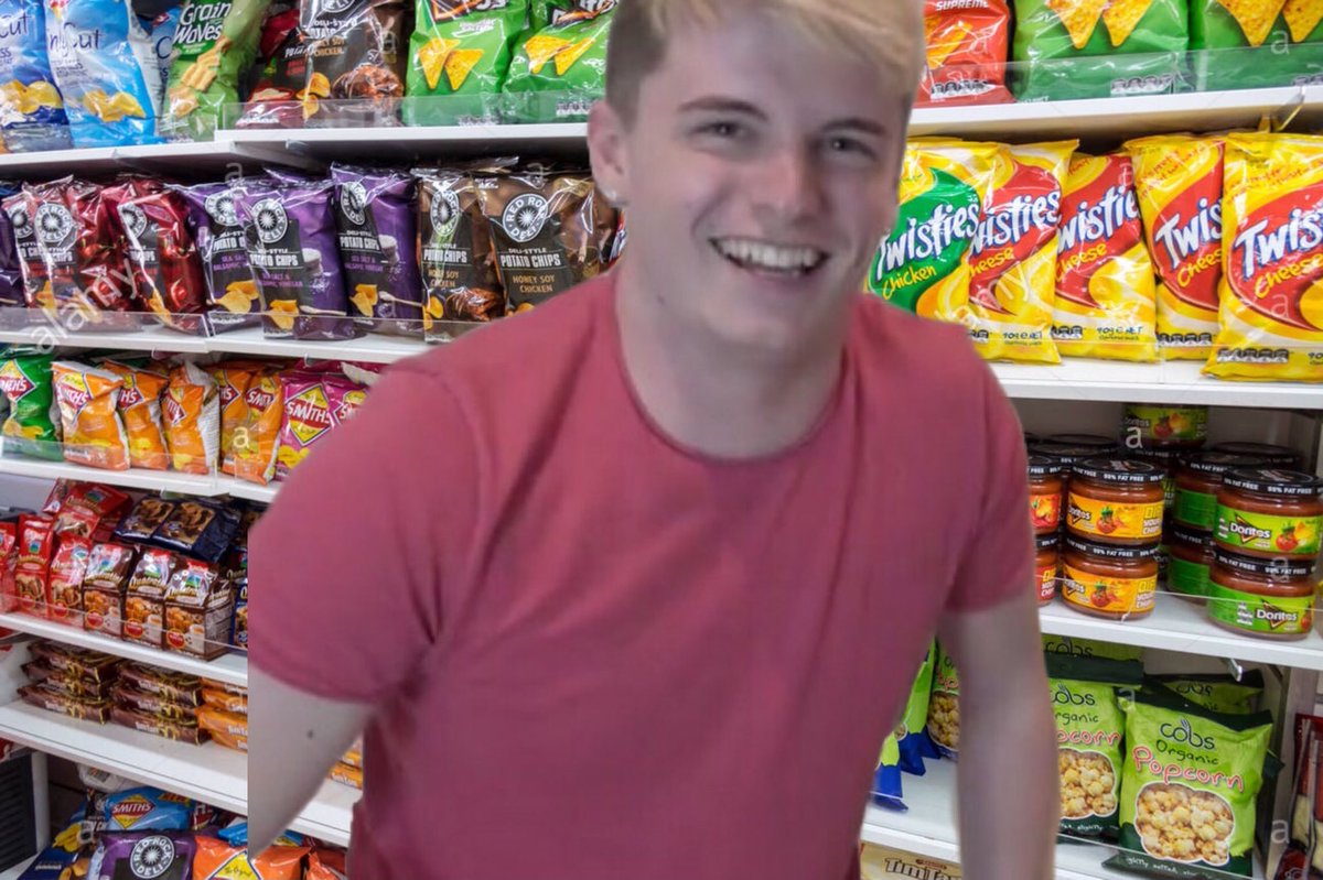 urfavesasnack's tweet photo. andy fowler is a snack https://t.co/nJoDttE22c