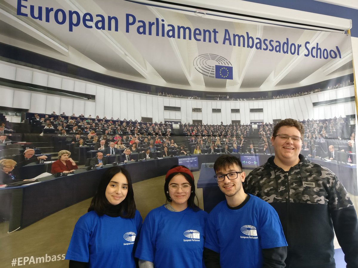 ARCrommelynck's tweet image. Février 2019 facebook.com/arcrommelynck/

Notre Athénée prend part au projet du Parlement européen European Parliament Ambassador School ou EPAS.

 #epasbe #EPAmbassadorSchool