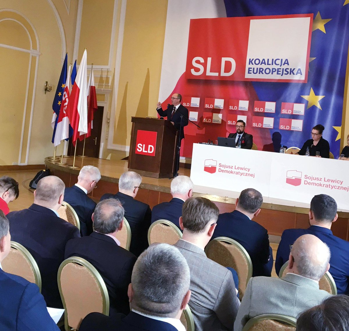 MarcinKulasek's tweet photo. Rada Krajowa @sldpoland zatwierdziła kandydatów #SLD na listach @KEuropejska do Parlamentu Europejskiego 🇵🇱🇪🇺
#KoalicjaEuropejska #SLDKoalicjaEuropejska https://t.co/ADKknrEKX2