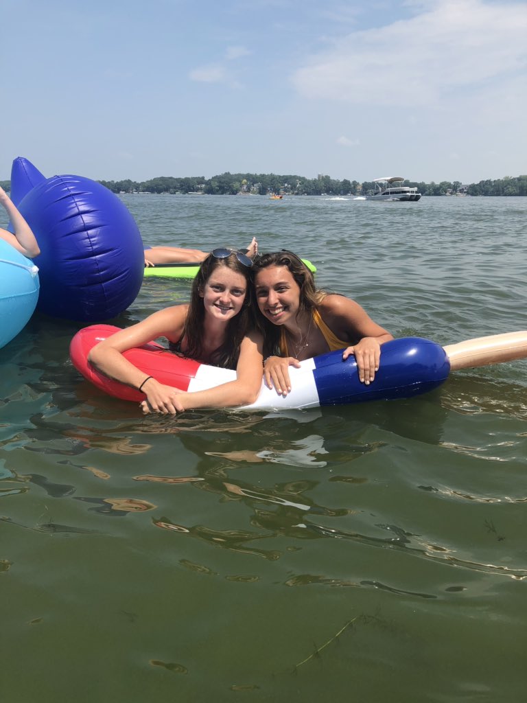 Biggg happy birthday to the sweetest person I have ever met. I can’t thank you enough for always being there for me! I love you and I hope you have the best day:)) <a href="/toricastle_2/">Tori Castle</a>