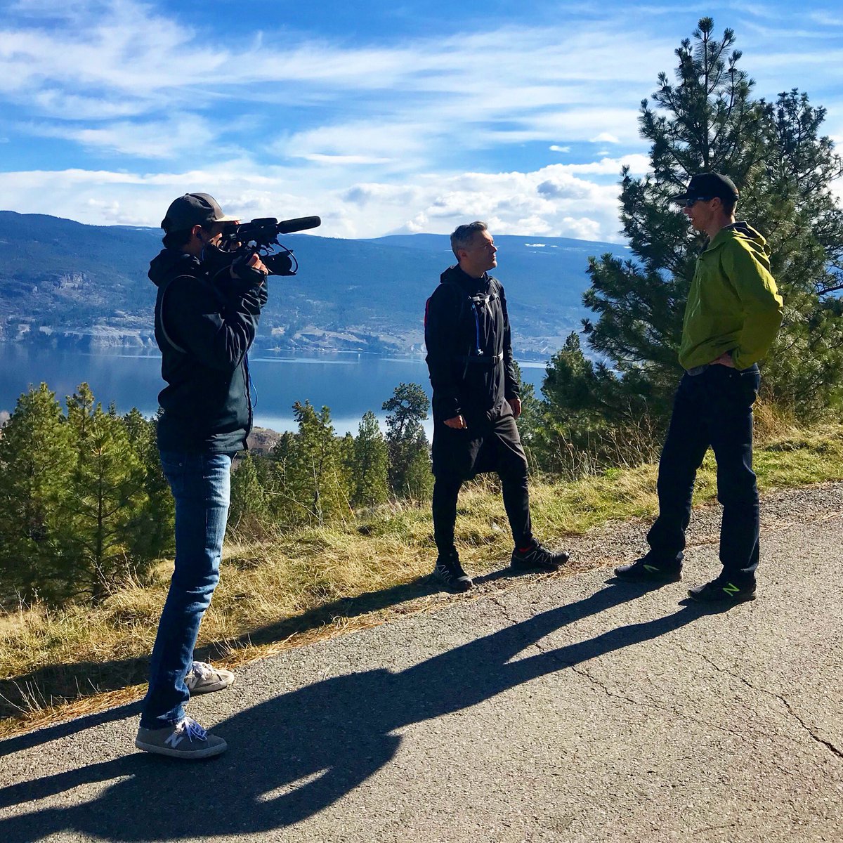 ET2media tweet media