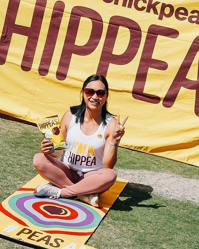 MelissaLifestyl's tweet photo. It’s snack time at @wanderlustfest!! I’m in love with @hippeas_snacks.  It comes in different flavors and I’m a savory kind of gal so Bohemian Barbeque is hitting the spot.  Not only are they delicious but all vegan and gluten free! #ImAHippea #hippeaspartner https://t.co/sjvUmWjutl