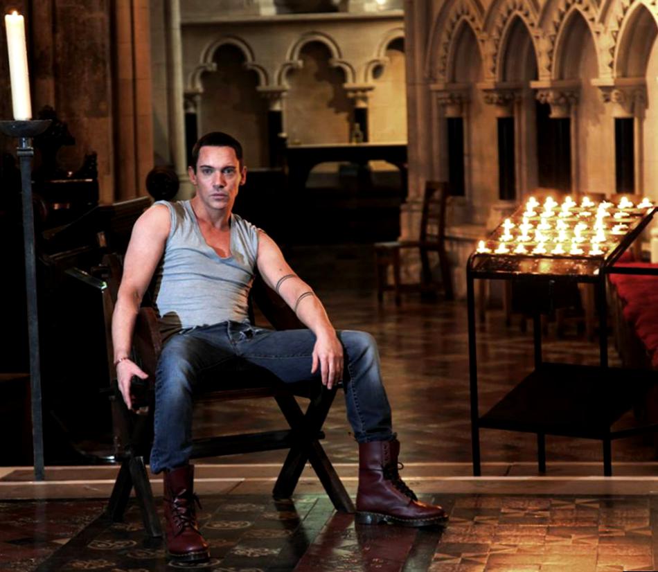 Creativecelt11's tweet photo. https://t.co/b2AzHLukUE  - tribute that I did #JonathanRhysMeyers https://t.co/pNCJT1y2xl