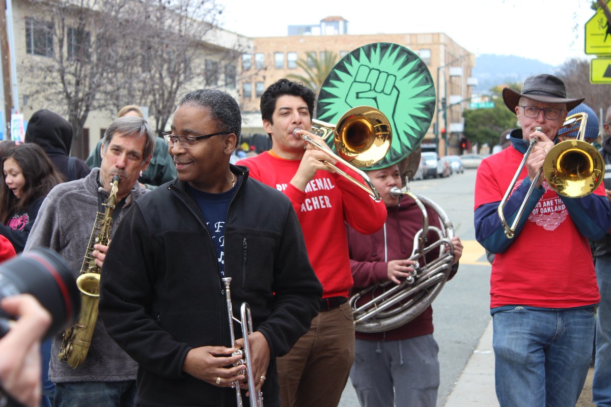ZZZZZZZZZZZack's tweet image. when students, educators, and activists all shut down a school board meeting on March 1st i was so overwhelmed and impressed. i'll never forget it. here's some fav pics i hadn't uploaded yet #redfored #unite4oaklandkids #ousdstrike
