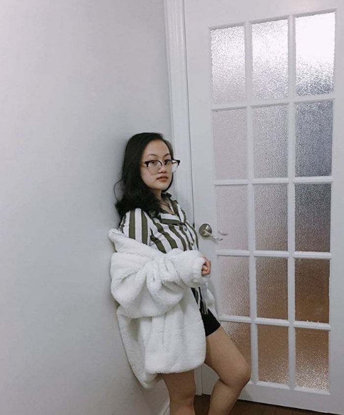 HumansOfRyU's tweet image. "Me and my family were eating at a table at the mall and I noticed this man staring at my aunt..."

Full story here: instagram.com/p/Bvr4E-XnLwo/