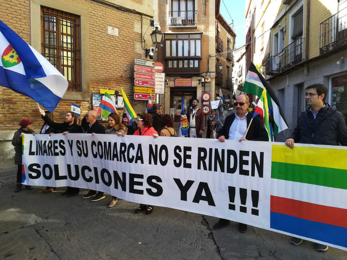 sostalavera's tweet photo. @TODOSPORLINARES @TeruelExiste_ @SoriaYa @ViriatosZamora @JaenMereceMas @bonita_milana Los #VETTONES de @sostalavera y comarca HERMANADOS POR SIEMPRE con @TODOSPORLINARES y @bonita_milana ¡JUNTOS SOMOS MÁS FUERTES!

#TodosaUnaPorLinares
#TodosaUnaporExtremadura
#TodosaUnaporTalavera

¡LA UNIÓN HACE LA FUERZA! https://t.co/CqyQpibeZg