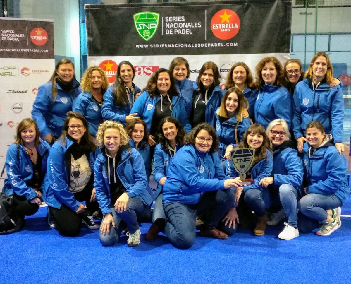 AquadelFem's tweet photo. Sólo se entiende cuando se siente, cuando sientes que*AquadelPadelTeam*es tu Equipo.Gracias a todas por tanto! Enhorabuena y a disfrutar CAMPEONAS LIGA SNP FUTURE! #DeportesRoman #PadelMiocardio💖🎖️
#TenientesTeam😎#GlaDiaDoras💪
#PadelFemenino#SNPadel
#SanCayetano #TorrePacheco https://t.co/69zQ35dg34