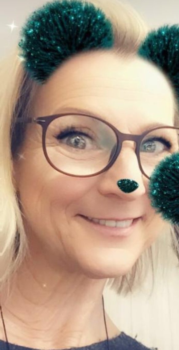 MisterChooser's tweet photo. A 40plus or even 50plus mom with an old but good fuck ass... #40plusmilf #50plusmilf https://t.co/kJpyGLAPst