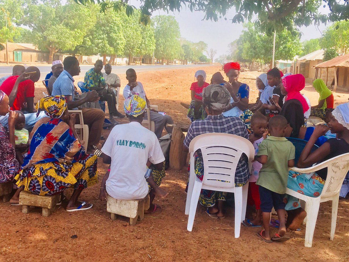 MustaphaManneh4's tweet image. Earlier today in kiang Nioro Jataba sharing youths opportunities available at YEP Gambia with the youths. It’s always a pleasure to talk with youths who are well determine to make change. 
#TekkiFii We can make it in Gambia.@yepgambia @EUinTheGambia @Presidency_GMB