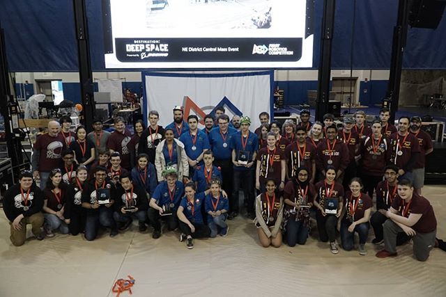 Congrats to Teams #frc1100, #frc95, #frc3205 on being our 2019 Central Mass District Event Finalists! #omgrobots #WeAreNE ift.tt/2FECzqV