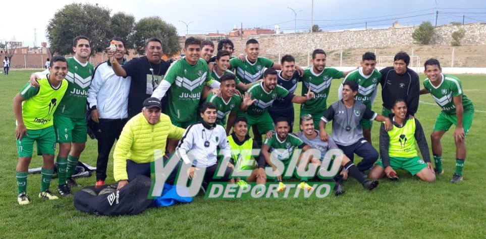 yotesigojuy's tweet photo. #TorneoRegional | La Viña aseguró su clasificación por una goleada sobre inter.

#InterDeLaQuiaca 0-7 #AALaViña https://t.co/BWaqBYBl6g