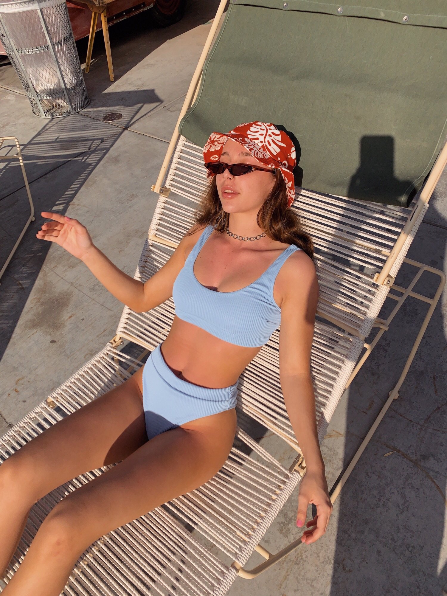 Hollister and emma chamberlain hotsell