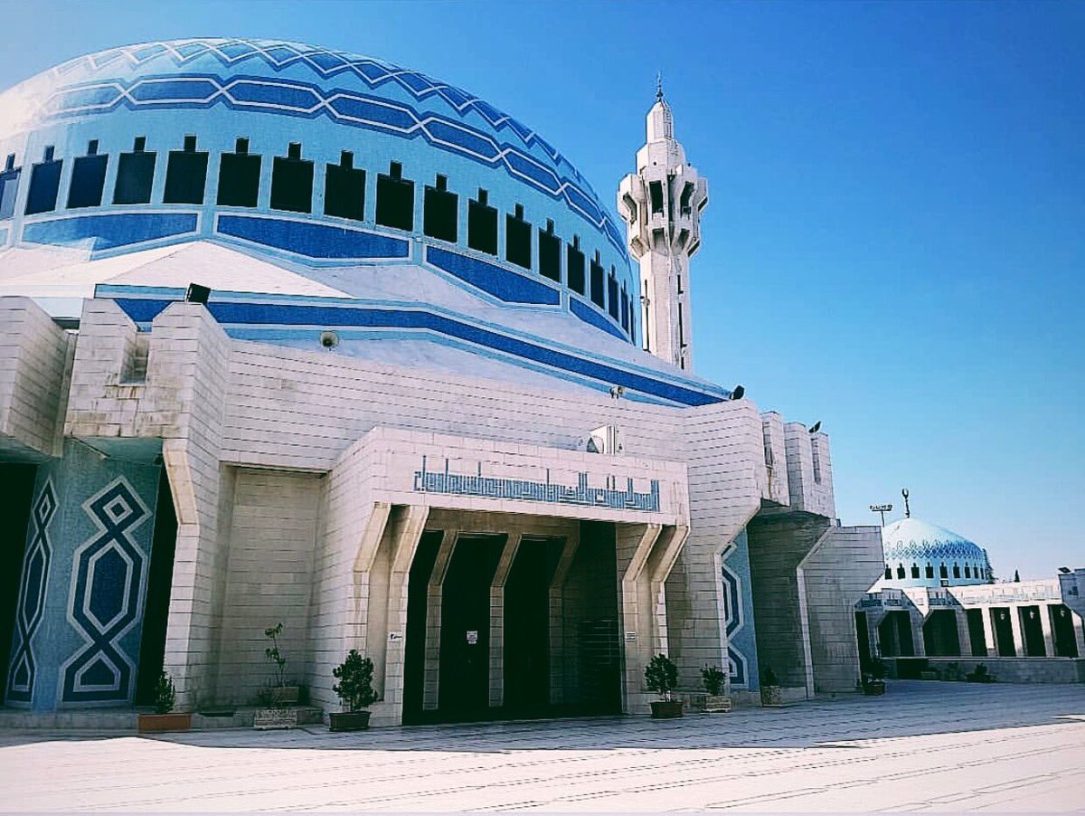 View of Amman and King Abdullah I Mosque with its blue dome, built on the orders of the late King Hussein of Jordan as a tribute to his grandfather. This mosque welcomes non-Muslim visitors. Don’t let the briefly bright blue sky in that picture fool you - today was cold.
#jordan