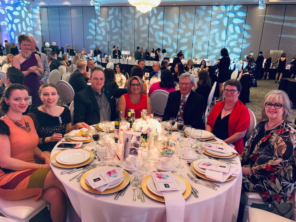 NatKusendova's tweet photo. It was an honour to speak at and attend the @HeartHouseHosp  #Gala this weekend. I have such tremendous respect for the work they do through initiatives such as #HUUG and many others. Give them a follow and consider joining their upcoming #RunForHospice. @RasWard2 https://t.co/myDnlDuE7w
