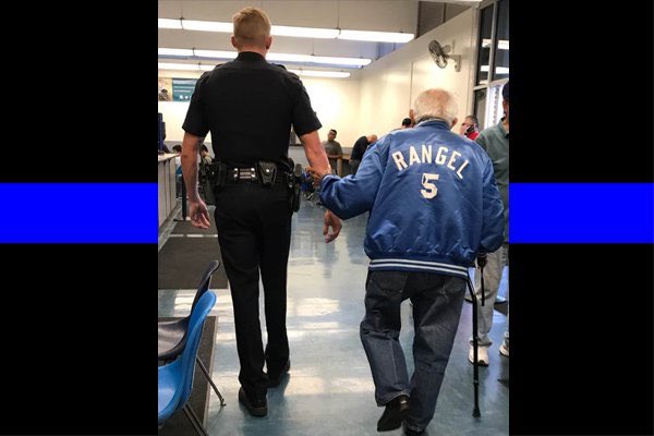 LawEnforceToday's tweet photo. The heartwarming story of a cop who helped a nearly century old man… and other random acts of blue kindness.  Pass this around and let’s spread some inspiration.

https://t.co/tSFoccRABC https://t.co/KsRTMC2MYx