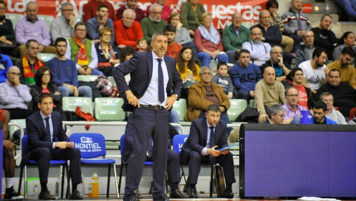 planetacb's tweet photo. ENTREVISTA #exclusiva completa | Javi Juárez (@JJuarezcrespo ) : "De todo lo que le pase al @UCAMMurcia esta temporada, tanto bueno como malo, me voy a sentir responsable", por @JorgeMMartinez 
https://t.co/HnwbL2g8pa https://t.co/aAiItlr8JE