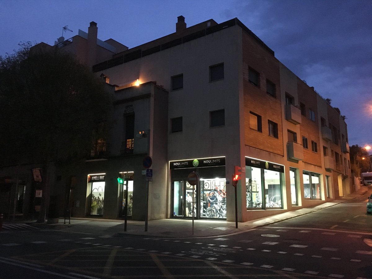 Noulimits_ebike's tweet photo. Llegó por fin el día, 1 de abril de 2019, nueva apertura en Carretera Reial 50 de Sant Just Desvern, muy felices del cambio! https://t.co/b9rNqL3d3f