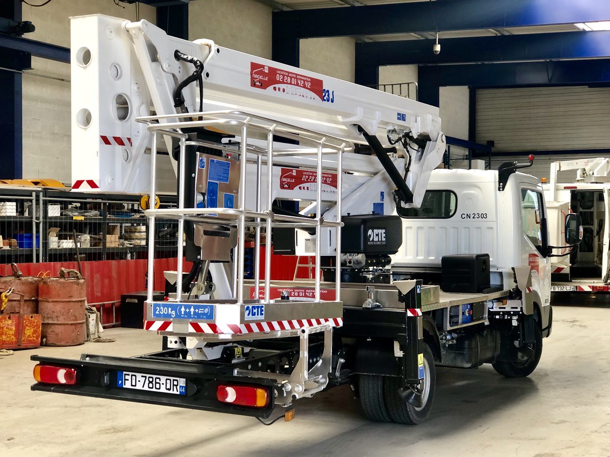 nacelle44's tweet photo. Maintenance réparation chez Nacelle44 https://t.co/0bqQTEwr3t