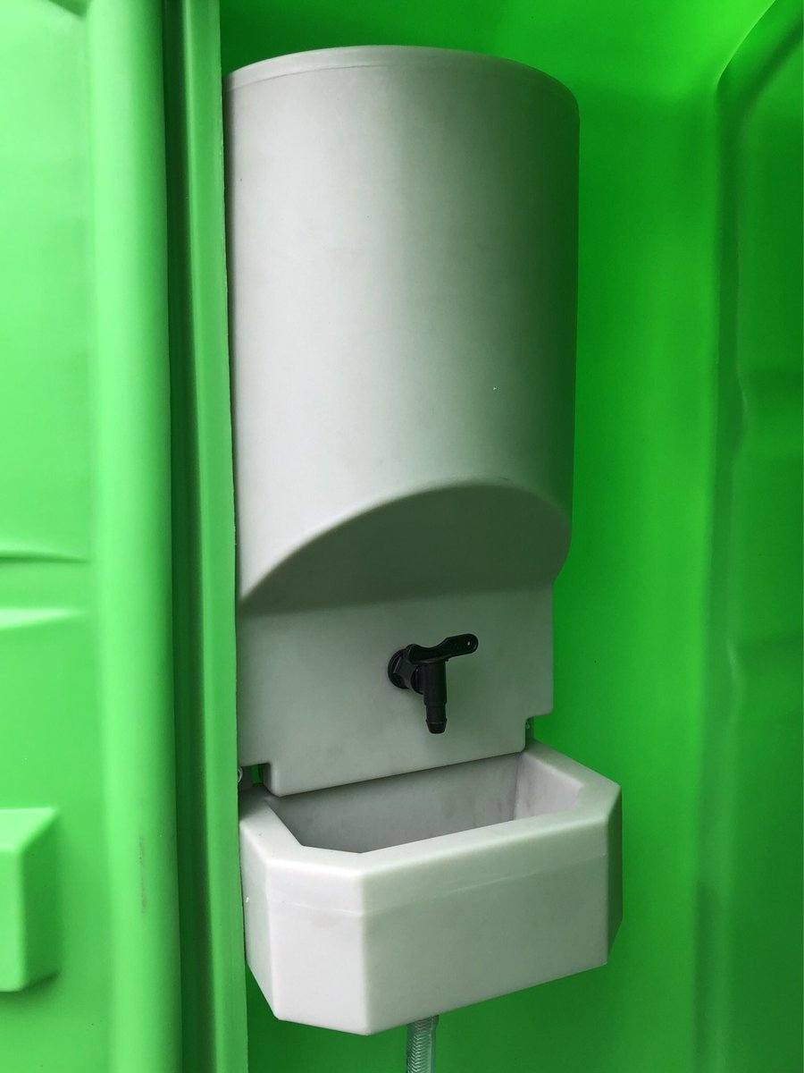 nacelle44's tweet photo. Cabine toilettes location chez nacelle pour vos chantiers https://t.co/QPUoKTx3m3
